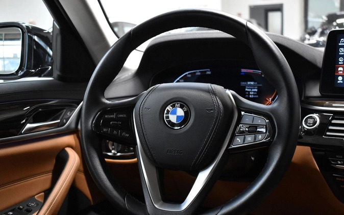 BMW Seria 5 cena 207800 przebieg: 25778, rok produkcji 2022 z Kępno małe 172